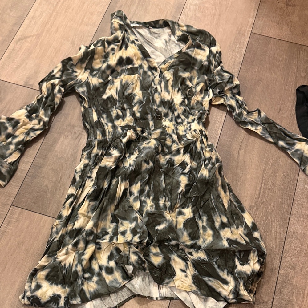 Zara Long Sleeve Dress in Black and Cream Pattern